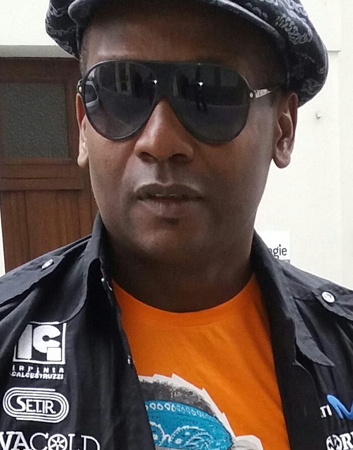 https://kamerlyrics.net/media/5080/aime-parfait.jpg