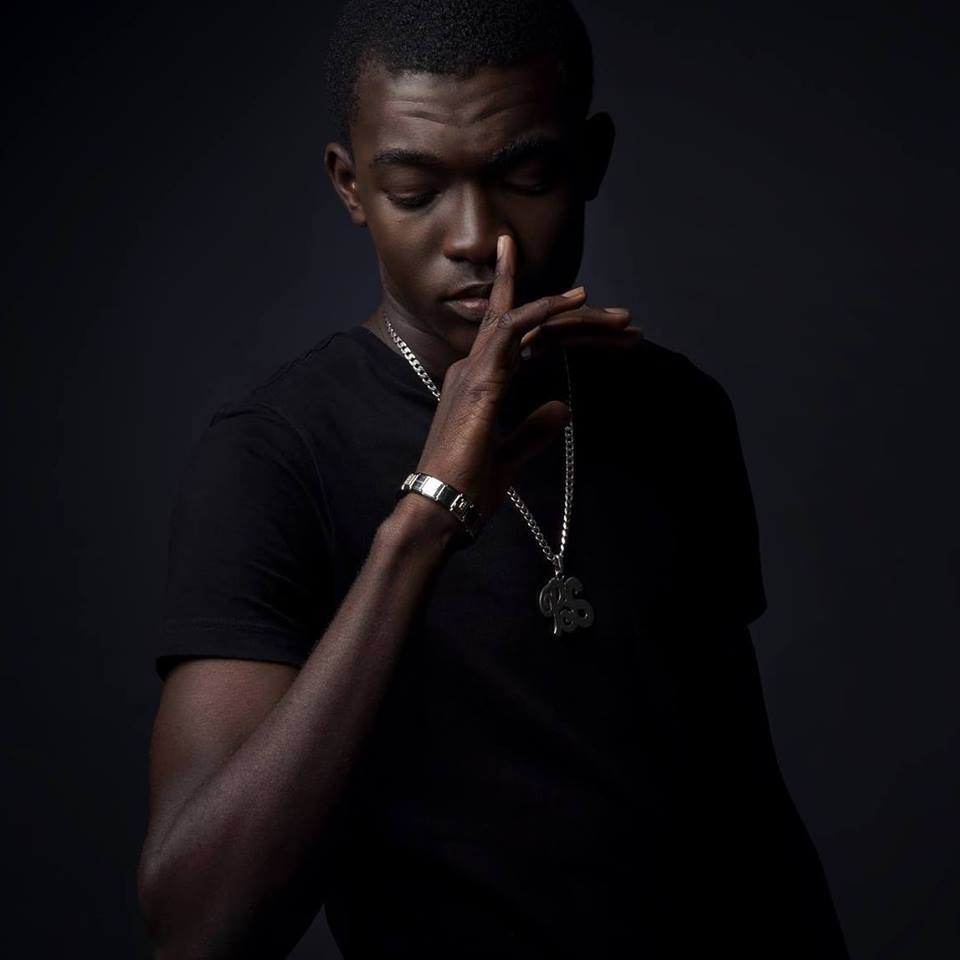 https://kamerlyrics.net/media/5123/blacky.jpg