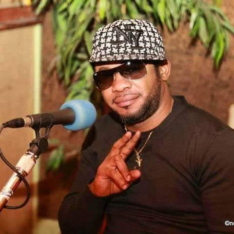 https://kamerlyrics.net/media/5142/charman-m.jpg