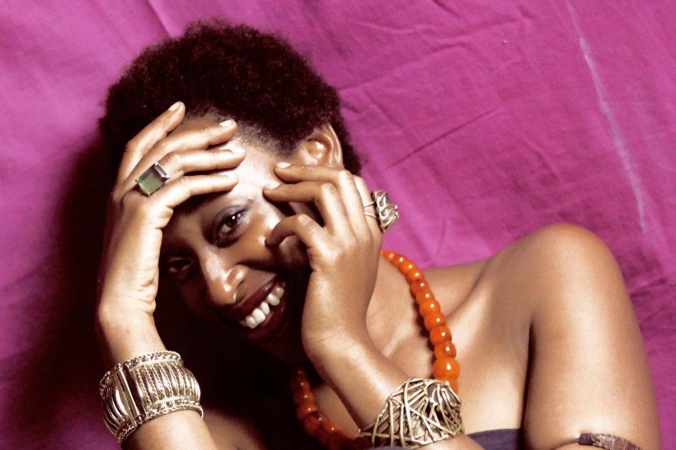 https://kamerlyrics.net/media/5159/danielle-eog-makedah.jpg