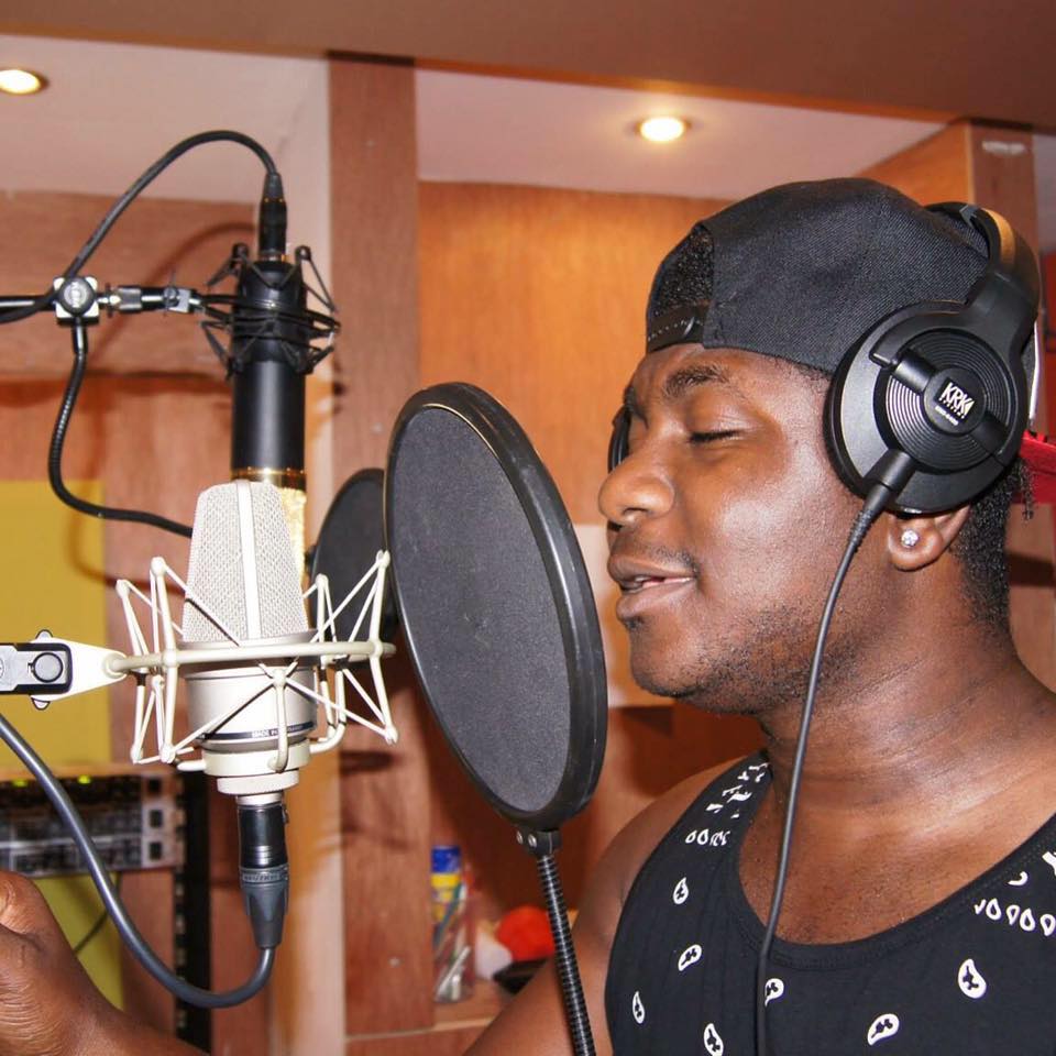 https://kamerlyrics.net/media/5465/suh-clovis.jpg