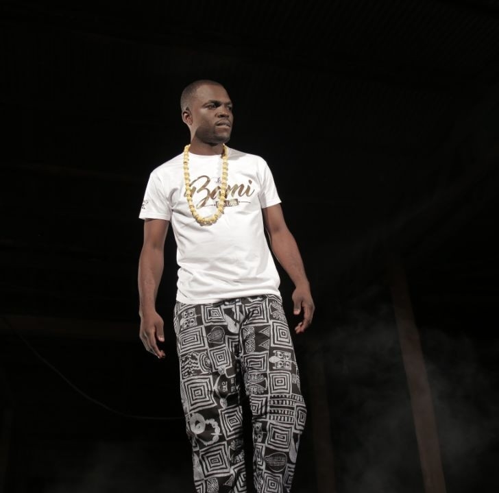 https://kamerlyrics.net/media/5526/one-love.jpg