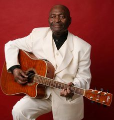 https://kamerlyrics.net/media/5571/charles-lembe.jpg