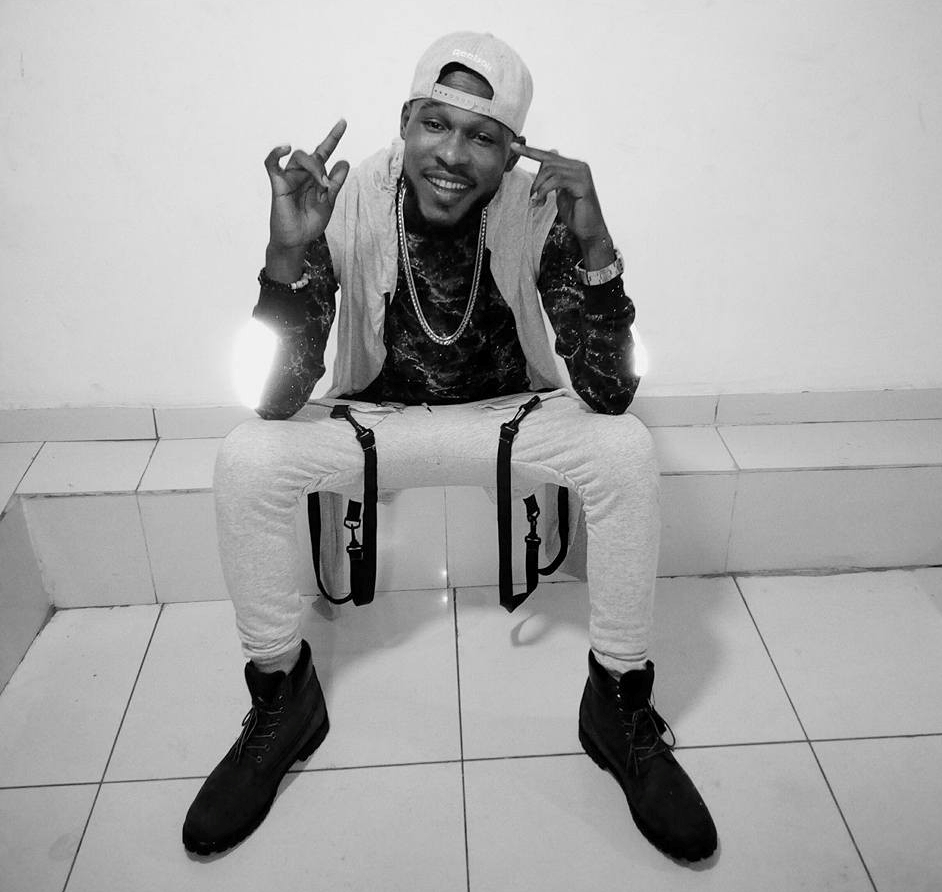 https://kamerlyrics.net/media/5595/lucky-2.jpg