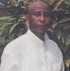 https://kamerlyrics.net/media/5632/macky-claude.jpg