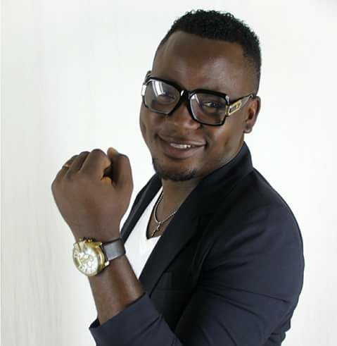 https://kamerlyrics.net/media/5637/ake-loba.jpg