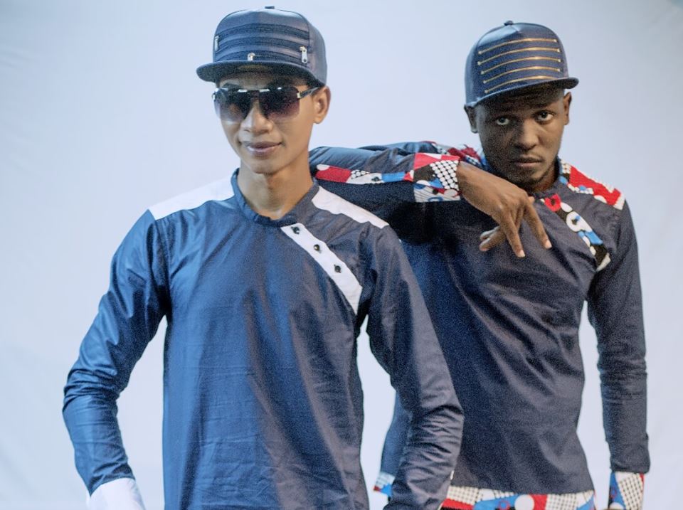 https://kamerlyrics.net/media/5683/afromelody.jpg