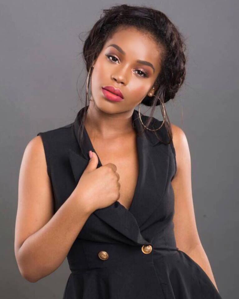 https://kamerlyrics.net/media/5714/nabila.jpg