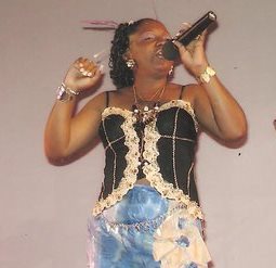 https://kamerlyrics.net/media/5793/saurelle-yondo.jpg