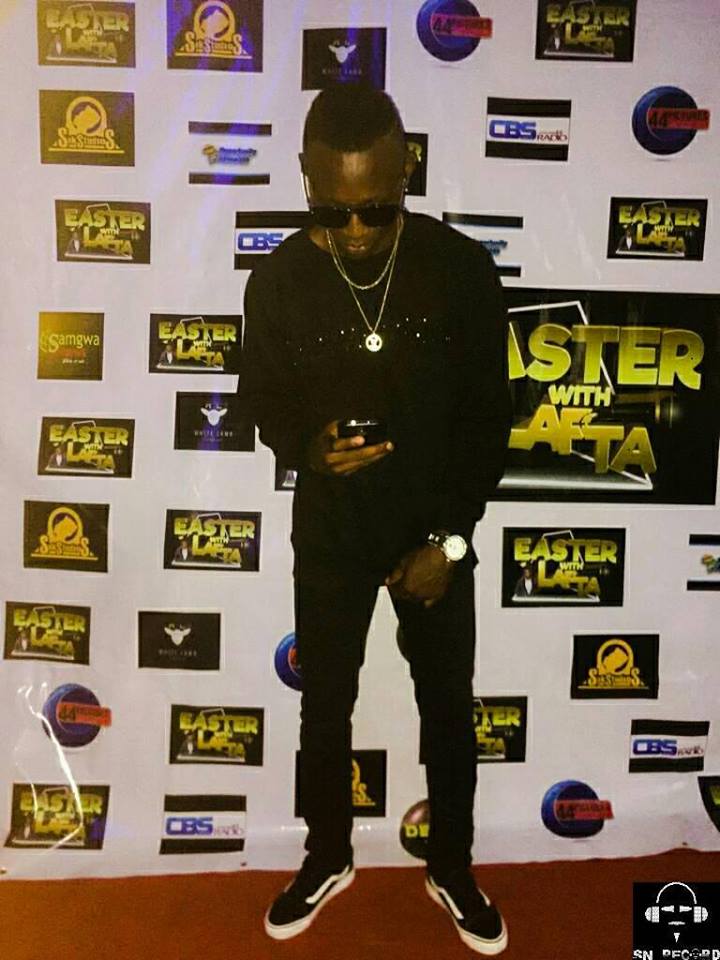 https://kamerlyrics.net/media/5907/theo-swagg.jpg
