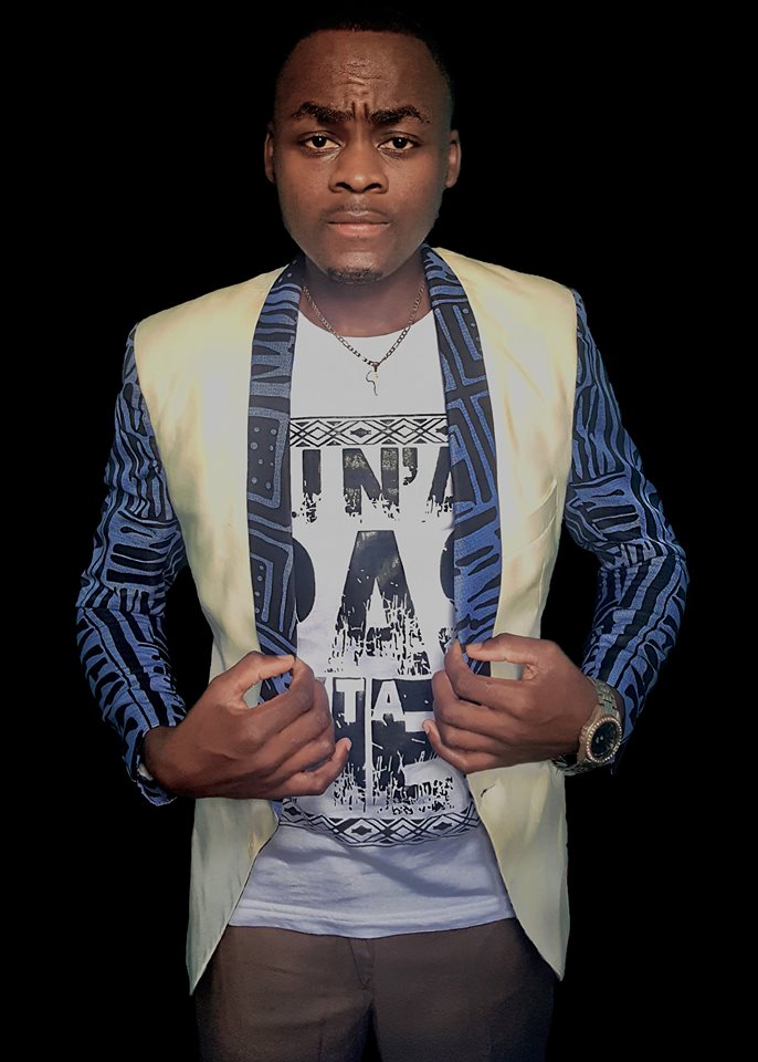 https://kamerlyrics.net/media/5937/armand-f.jpg