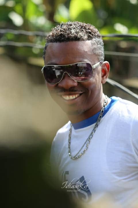 https://kamerlyrics.net/media/6128/2-souza.jpg