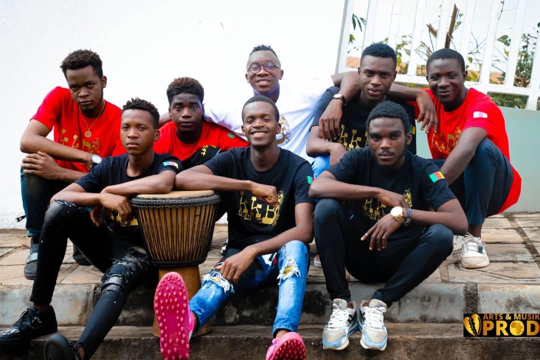 https://kamerlyrics.net/media/6140/kankan-boys.jpg