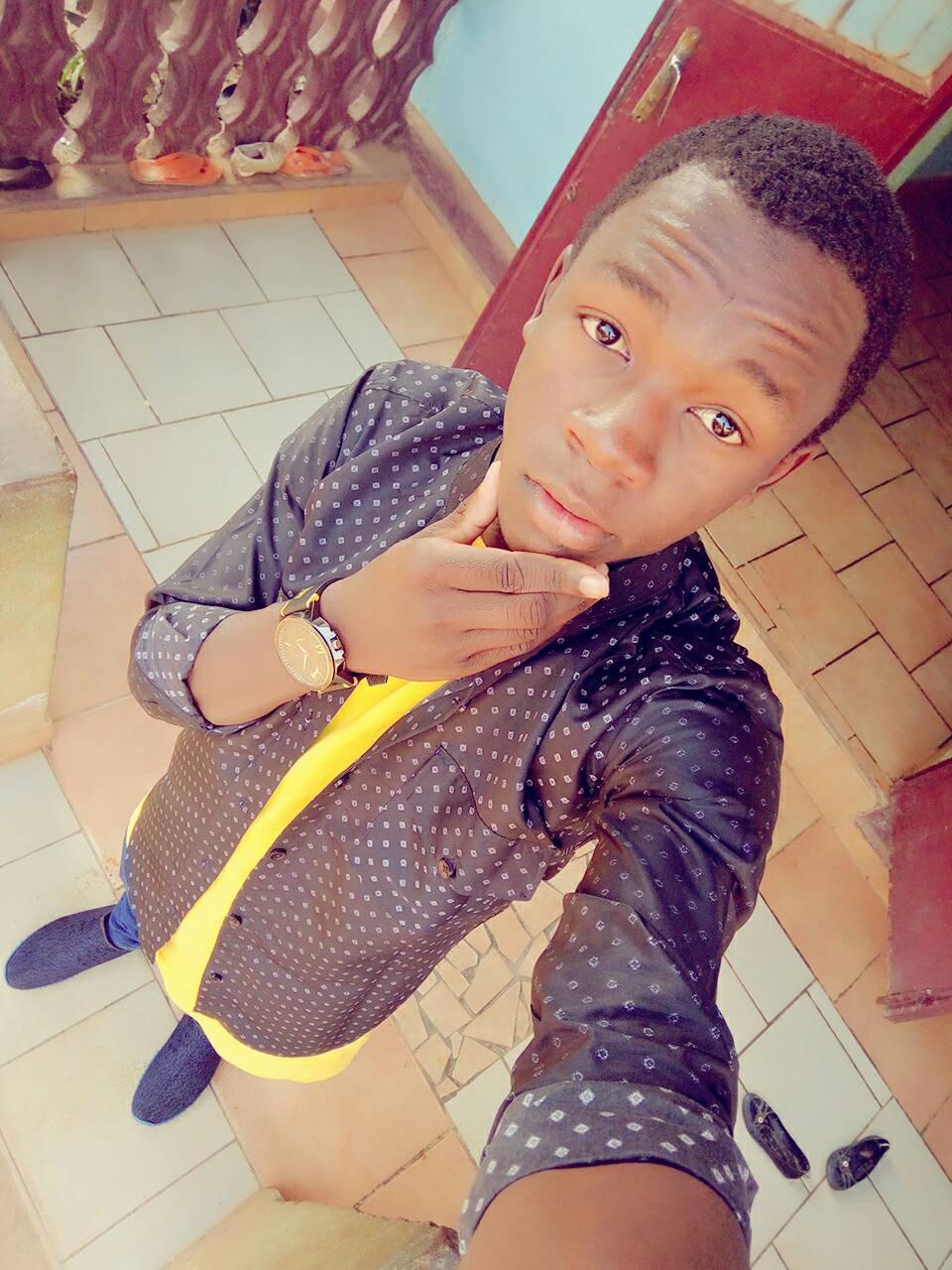 https://kamerlyrics.net/media/6154/mbarga-miel.jpg