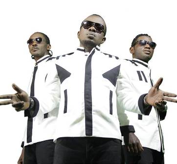 https://kamerlyrics.net/media/7066/mamacita-akumaah.jpg
