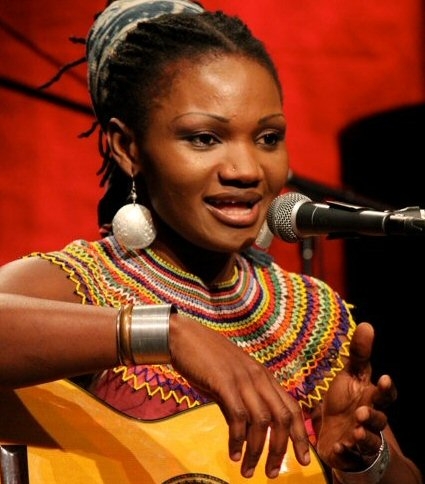 https://kamerlyrics.net/media/7183/lomdieu-kareyce-fotso.jpg