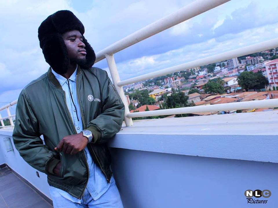 https://kamerlyrics.net/media/7808/tchombe-tiflow-carter.jpg