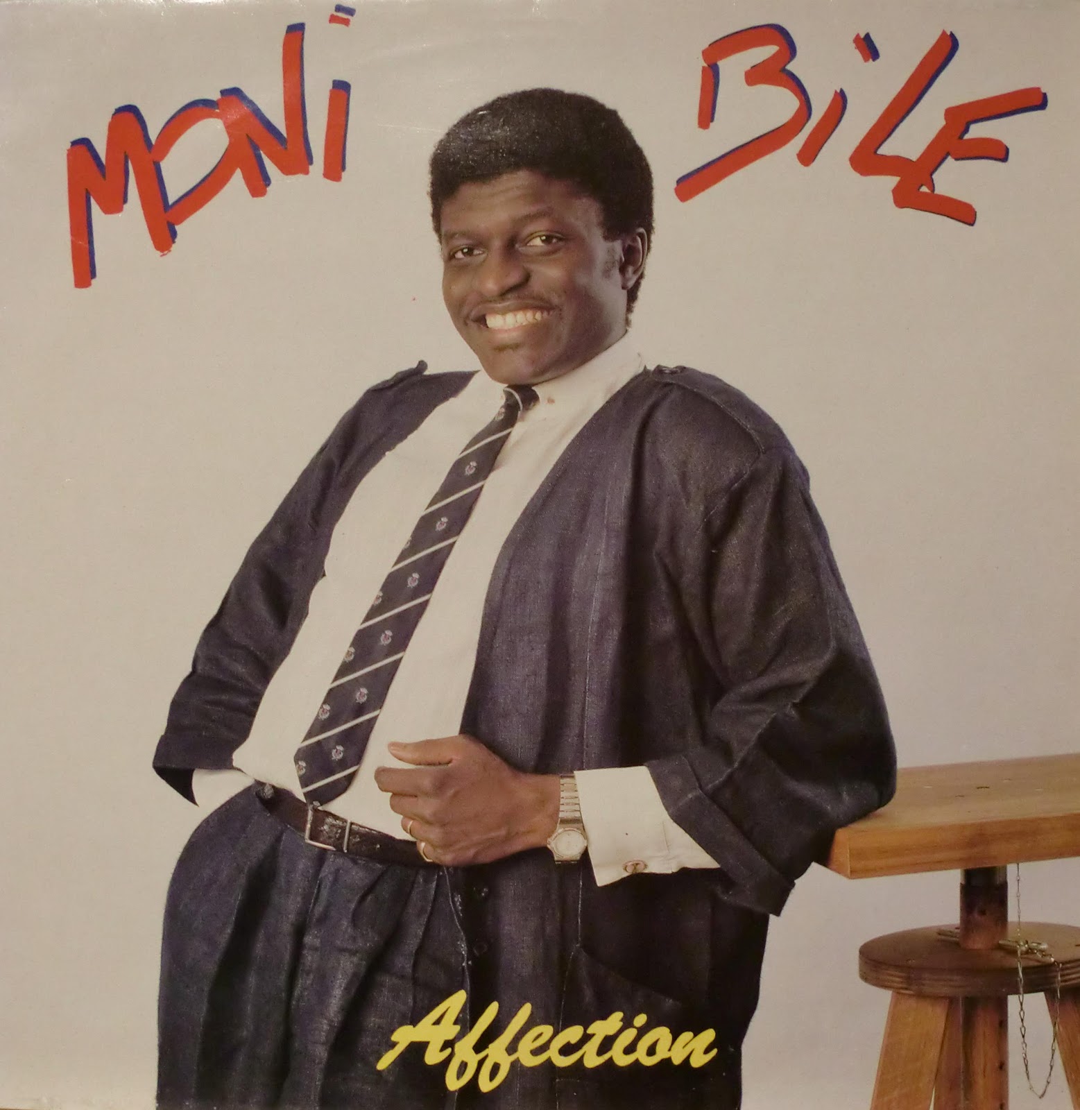 https://kamerlyrics.net/media/7894/tondo-mo-nika-moni-bile.jpg
