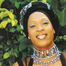 https://kamerlyrics.net/media/8227/la-femme-d-aujourd-hui-chantal-ayissi.jpg