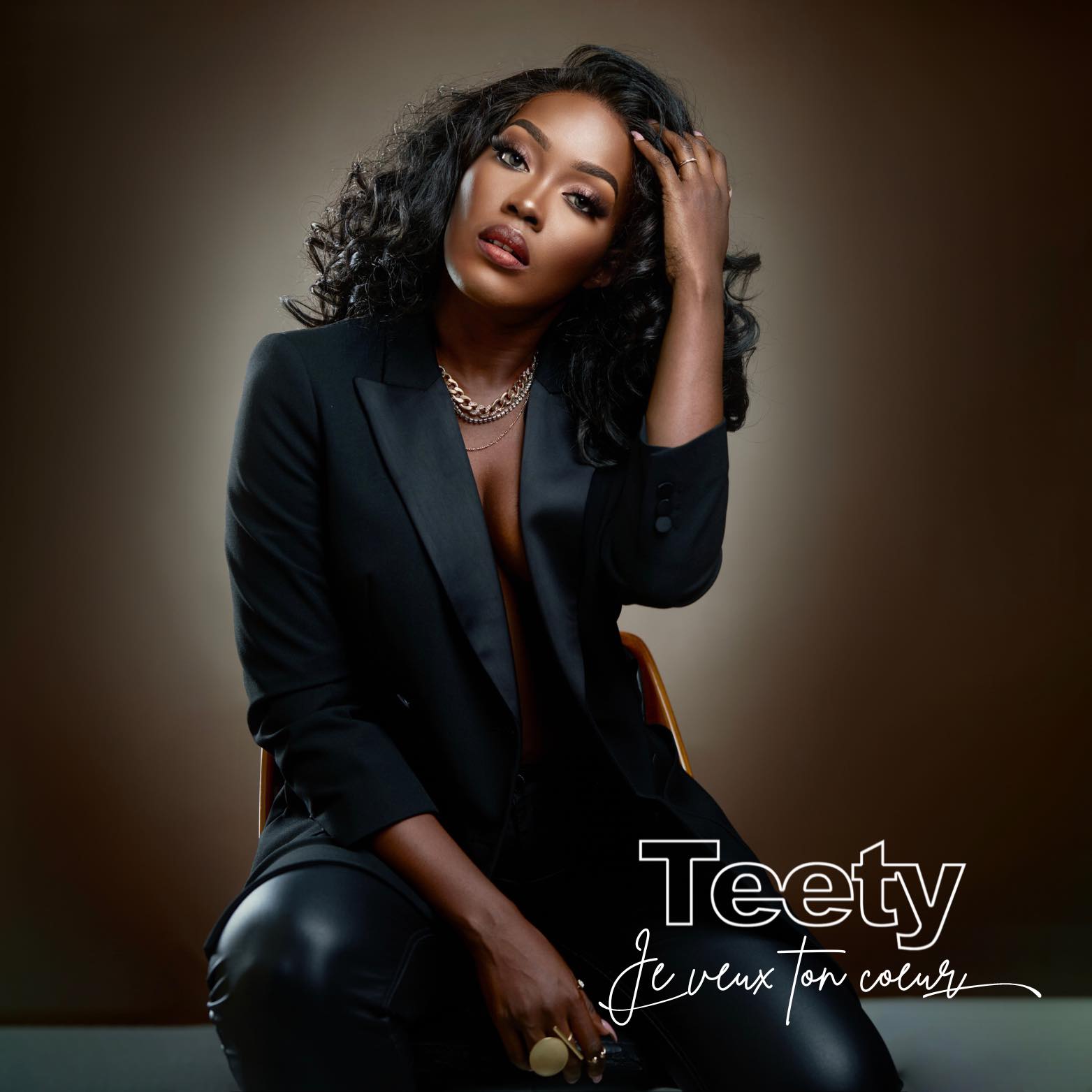 https://kamerlyrics.net/media/9797/je-veux-ton-coeur-teety-tezano.jpg